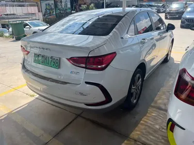 BAIC EU5