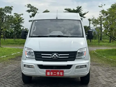 大通 V80