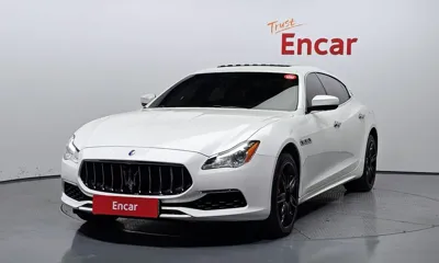 Maserati Quattroporte