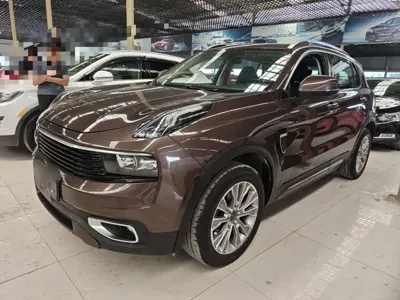 Lynk & Co 01