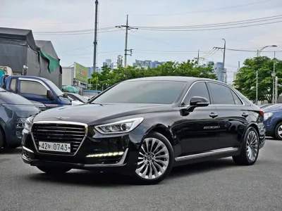 Genesis EQ900