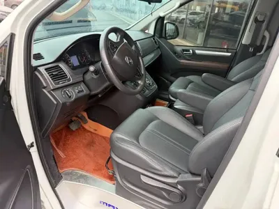 Maxus G10