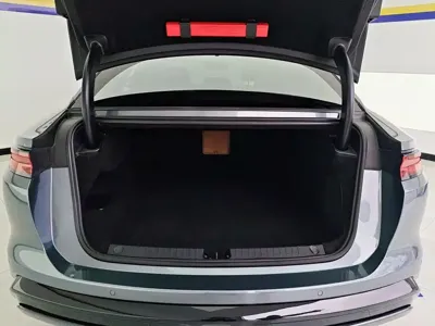 BYD 汉L
