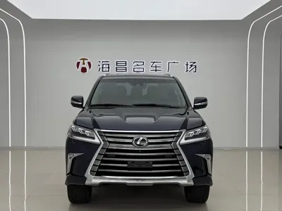 Lexus LX