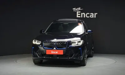 BMW iX3
