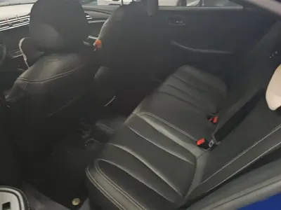 Roewe i5