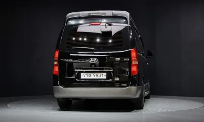 Hyundai Starex