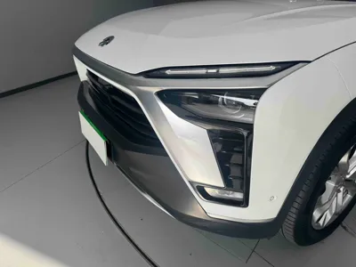 Nio ES8