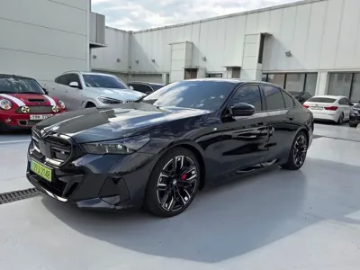 BMW i5