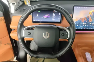 Leapmotor C16