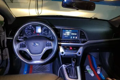 Hyundai Elantra (6th Generation