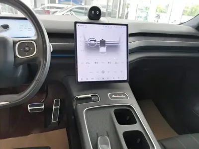 Nio ES8