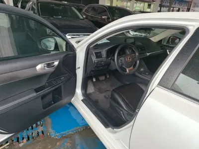 Lexus CT
