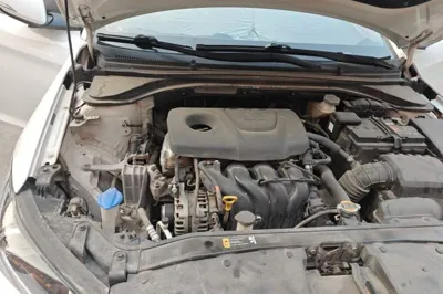 Hyundai Elantra (6th Generation