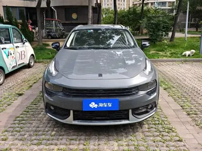 Lynk & Co 02