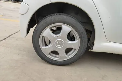 BYD F0