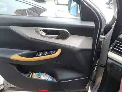 BAIC X7