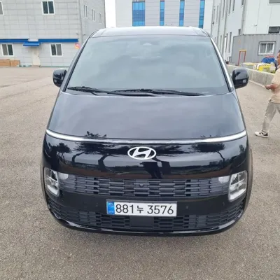 Hyundai Staria
