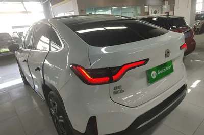 Nio EC6