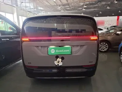 Li Auto Li MEGA