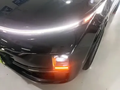 Li Auto Li L8