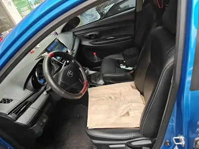 Toyota Yaris L