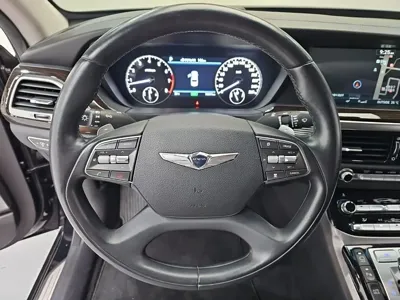 Genesis EQ900