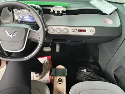 Wuling MINIEV