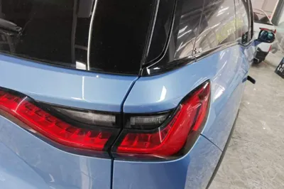 Nio ES8
