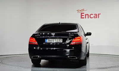 Hyundai Equus