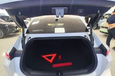 Nio ET5