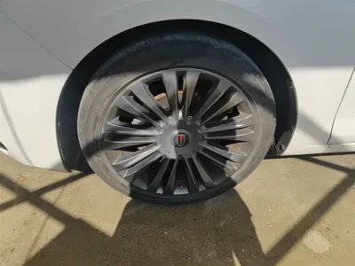 Hongqi Hongqi H5