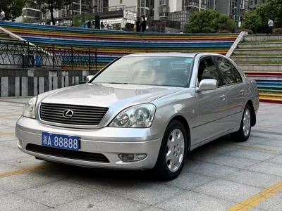 Lexus LS