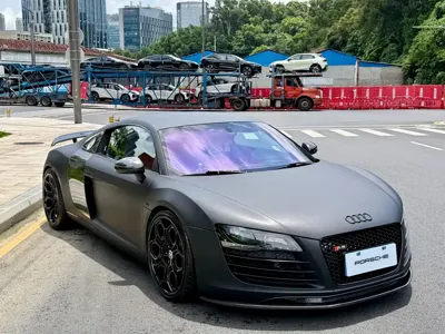 Audi R8