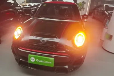 MINI JCW