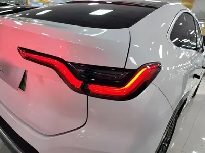 Nio EC6