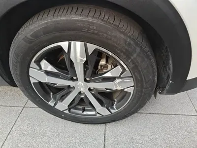 Peugeot 4008
