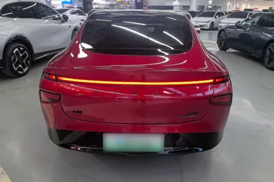 Xpeng P7