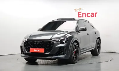 Audi RSQ8