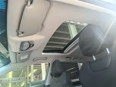 Geely L HiP