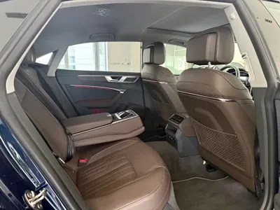 Audi A7L