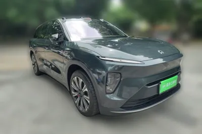 Nio ES8