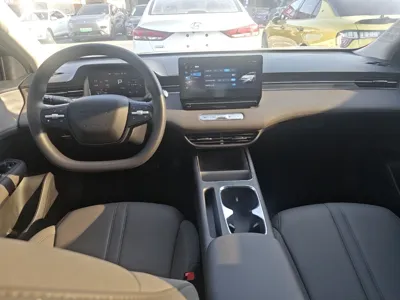 Roewe D6