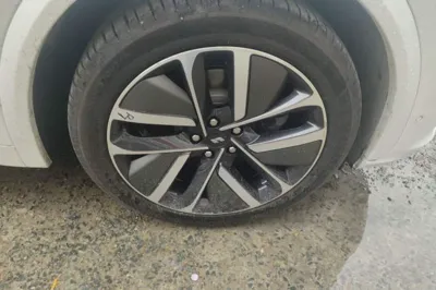 Li Auto L7