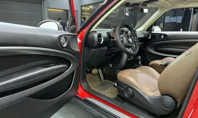 MINI Paceman