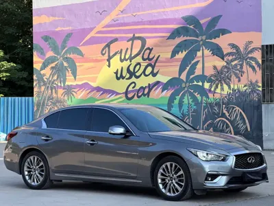 Infiniti Q50L
