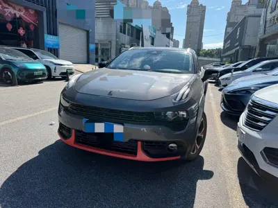 Lynk & Co 02