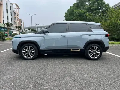 Geely ICON