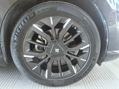 Hyper HT