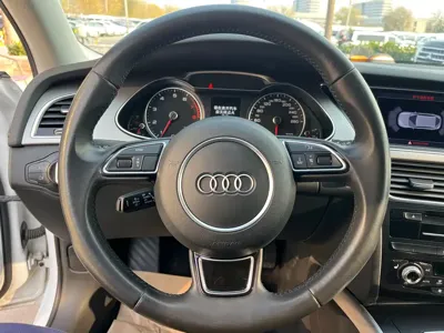 Audi A4 (Import)